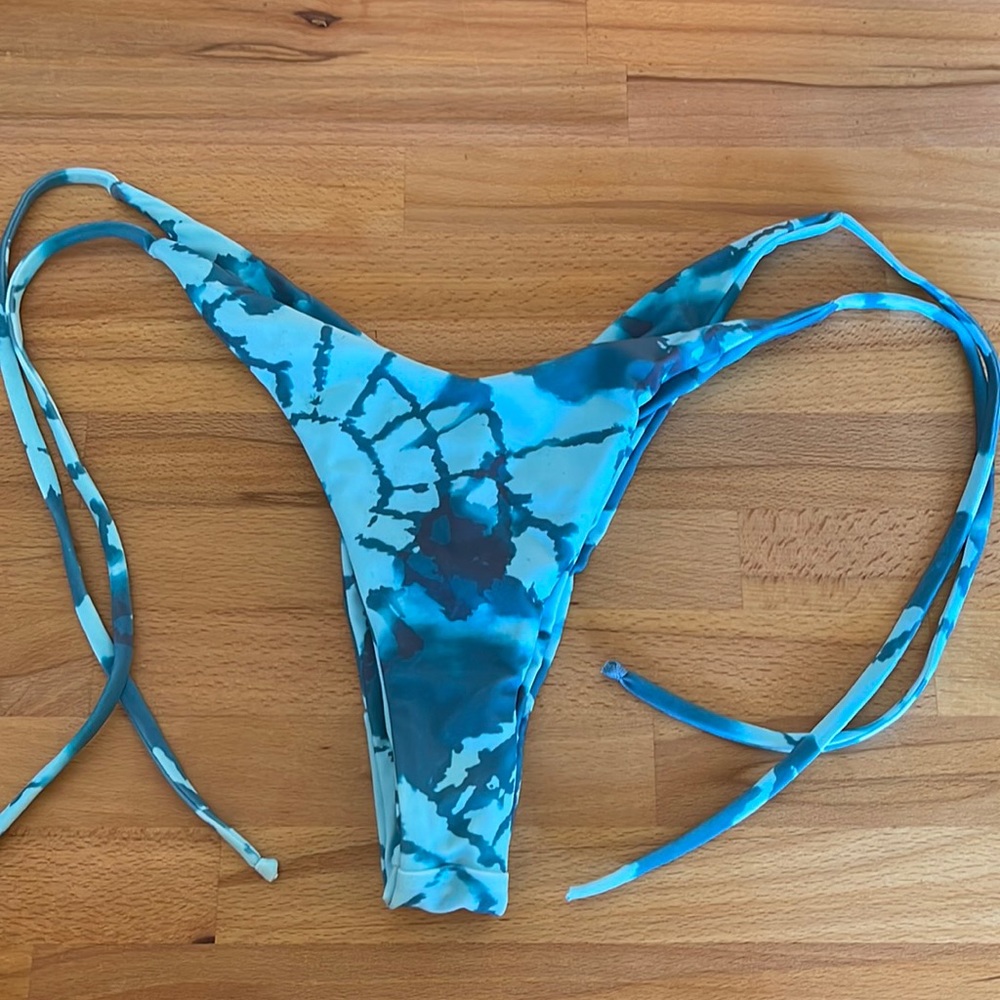 Tie side Moana bikini bottoms